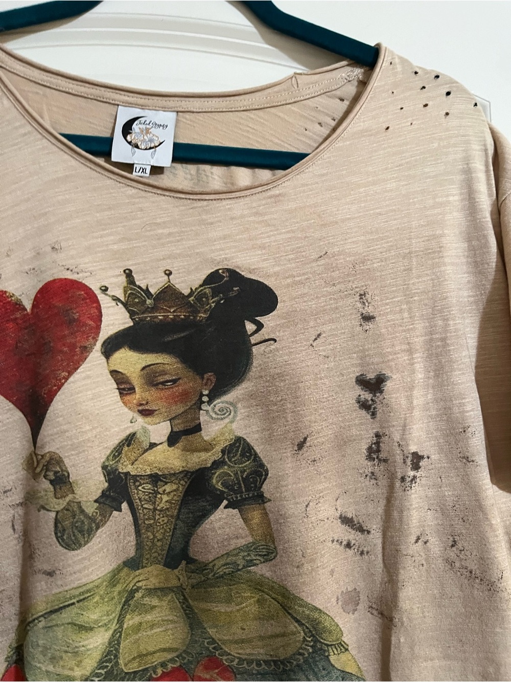 Jaded Gypsy Queen of Hearts Tee LG/XL Vintage Style with distressing - Picture 5 of 6